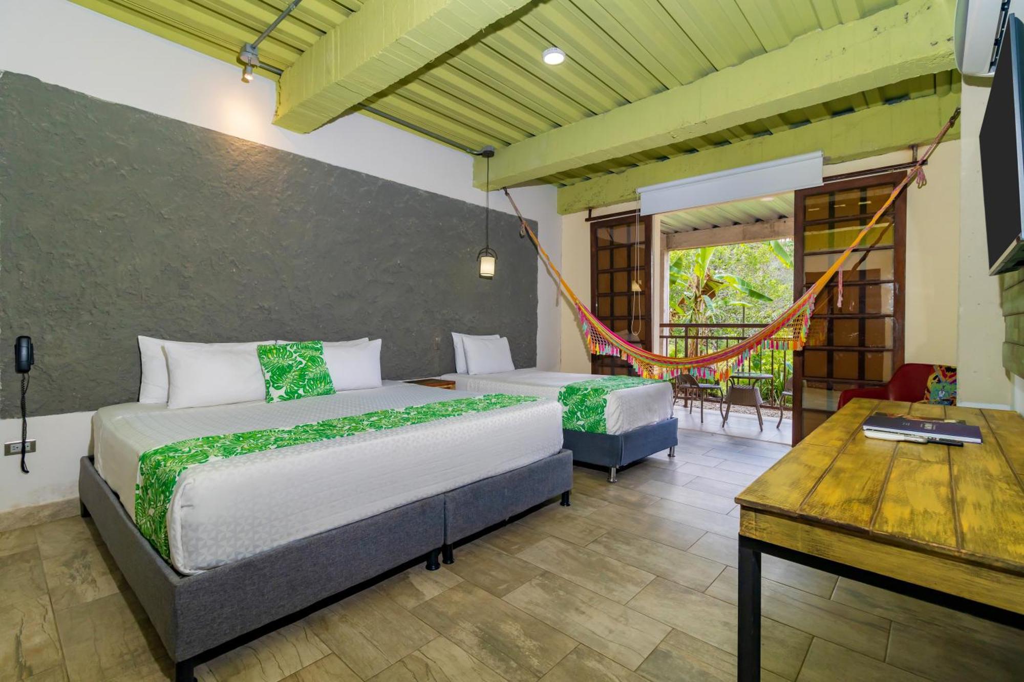 Nq Hotel Orinoquia Granja Campo Alegre Exteriör bild